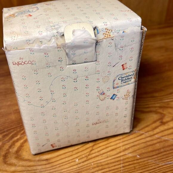 Cherished Teddies 202959 Lily Lilies Bloom with Petals of Hope Enesco 1997 - Picture 9 of 10